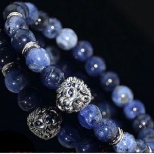 🌷2/$30🌷Blue Sodalite Bead Bracelet with Lion